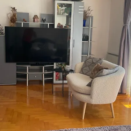 Гостевой дом Meszko Park House *